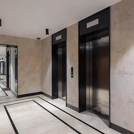 Appartement Mennica With Garden Tarrace Varsovie